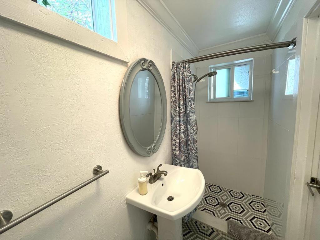 Private Studio With Free Parking Miami Exterior foto